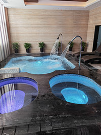 岳阳天子山泡池